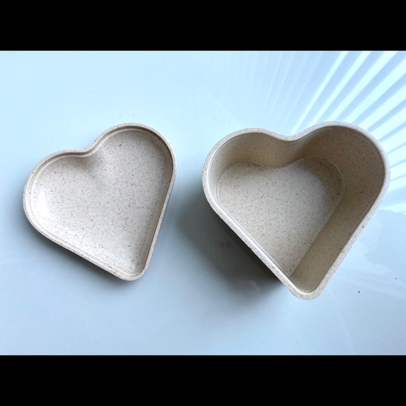 New Biodegradable Bamboo Heart Shaped Box / Urn - Picture 2 of 5